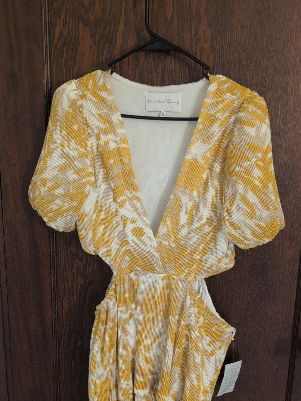 NWT Charles Henry Yellow Printed V-Neck Tiered Women's Dress Size Medium